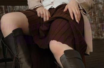 一份Alina Becker的图集精选：2B，那个机械少女的魅力提神！